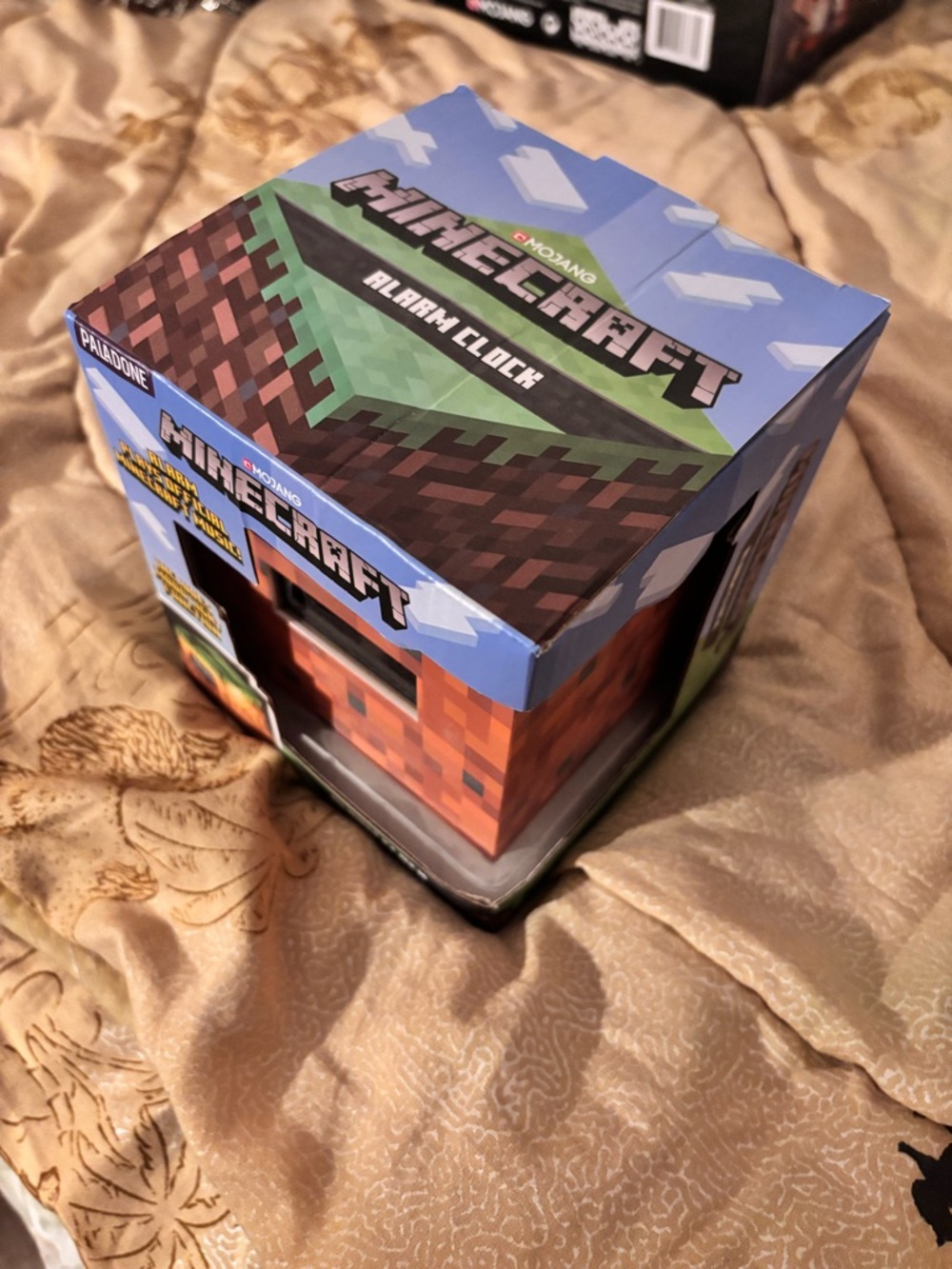 Minecraft: Grass Block Alarm Clock - Sealed and Unopened - New